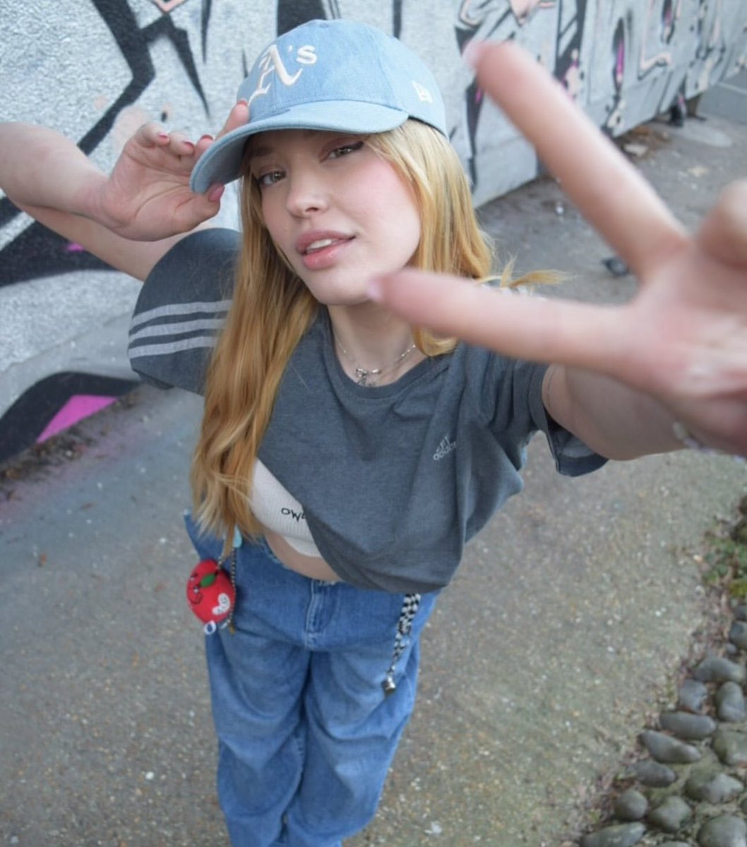 lexiethinkr's tweet image. currently missing the styled by smidge era