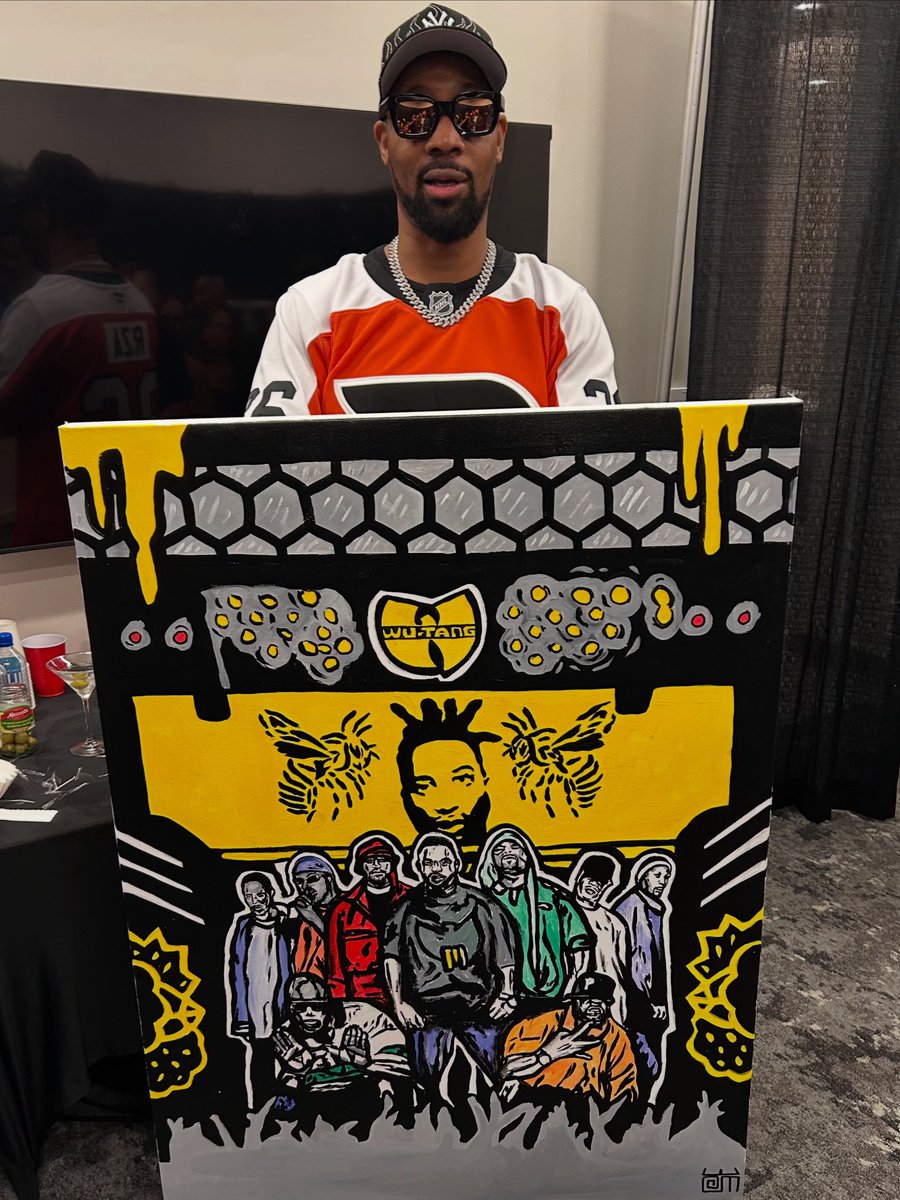 Wells Fargo Center (@wellsfargoctr) on Twitter photo From the stage to the canvas: Wu-Tang Clan received this custom live painting by local artist Alloyius Mcilwaine ❤️ 👐
🎨: <a href="/culturesclothes/">Alloyius McIlwaine</a> From the stage to the canvas: Wu-Tang Clan received this custom live painting by local artist Alloyius Mcilwaine ❤️ 👐
🎨: <a href="/culturesclothes/">Alloyius McIlwaine</a>