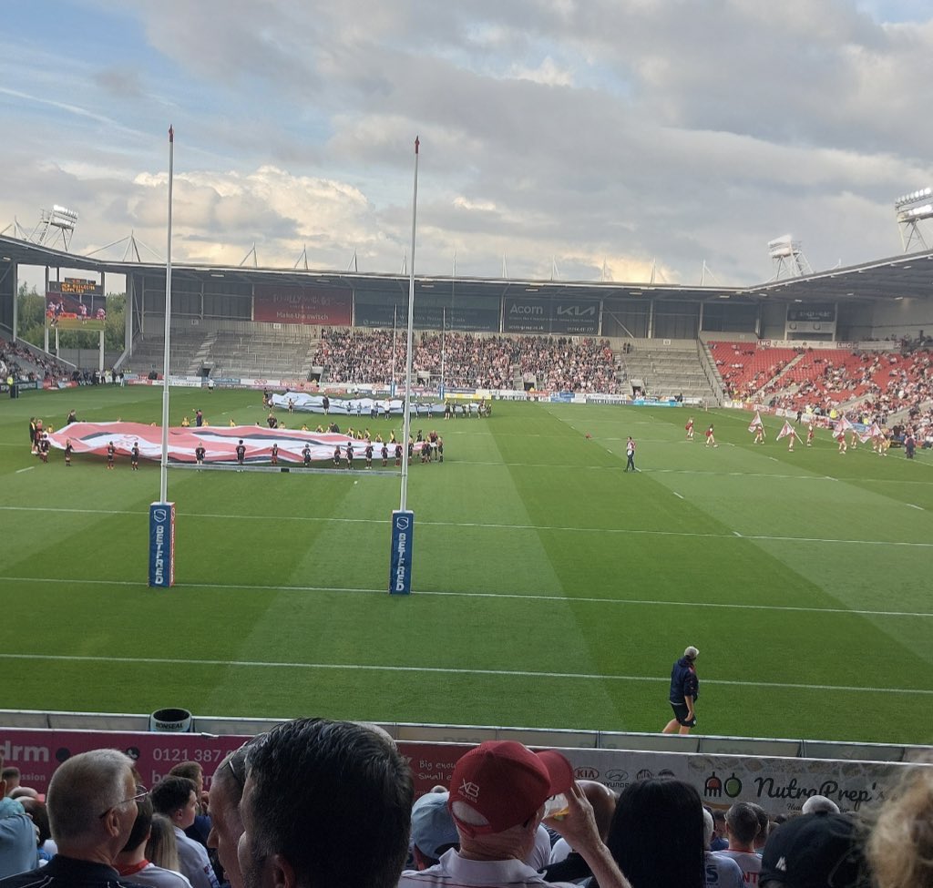 Rugby League Away Fans (@rlawayfans_) on Twitter photo ๐<a href="/LeighLeopardsRL/">Leigh Leopards</a> away at <a href="/Saints1890/">St.Helens R.F.C.</a> for some Thursday night <a href="/SuperLeague/">Betfred Super League</a> action ๐ด
<a href="/TeelingChris/">Chris Teeling</a> ๐ธ ๐<a href="/LeighLeopardsRL/">Leigh Leopards</a> away at <a href="/Saints1890/">St.Helens R.F.C.</a> for some Thursday night <a href="/SuperLeague/">Betfred Super League</a> action ๐ด
<a href="/TeelingChris/">Chris Teeling</a> ๐ธ
