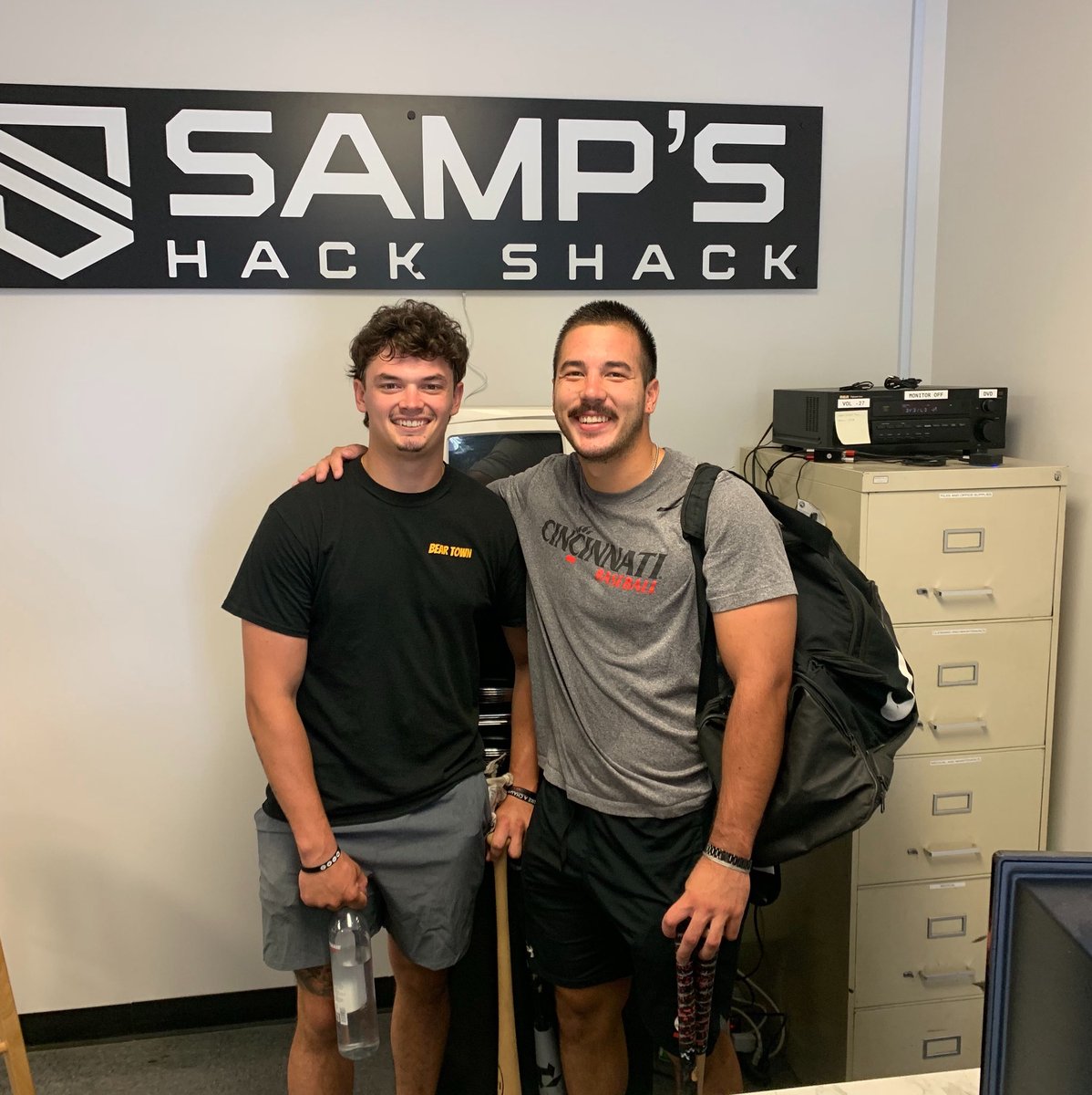 Always a great day when #Shackletes come back home to the facility. Great seeing these two!!

📸 Kerrington Cross (Cincinnati ⭐️ &amp; 2025 MLB Draft pick - 7th round by the Padres), Ty Matthews (IWU standout - 2x All-Crossroads 1st team selection 🥇)