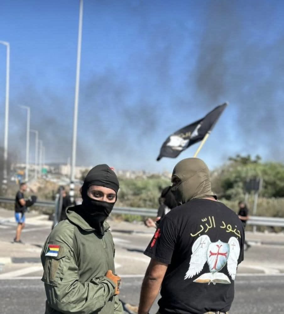 GoergeNasrallah's tweet image. حي هو رب الجنود ومبارك صخرتي
صف واحد بجانب كل مظلوم
#جنود_الرب