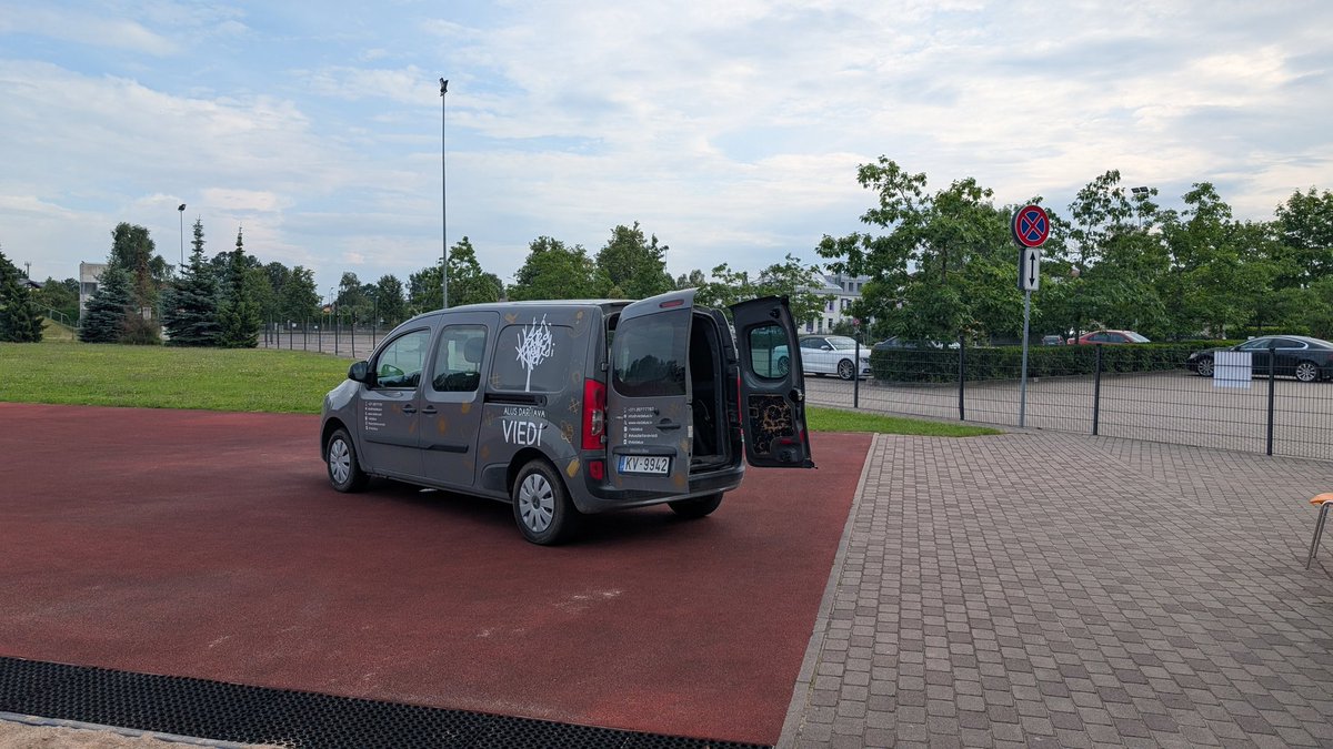 JfcViola's tweet photo. Jau plkst. 19:00 ZOCā Jelgavas futbola derbijs JFC Viola pret FS Jelgava-2. Un tieši JFC Viola galvenā trenera Alda Trukšāna dzimšanas dienā. Būs aizraujoši!!! https://t.co/limqPWp0ra
