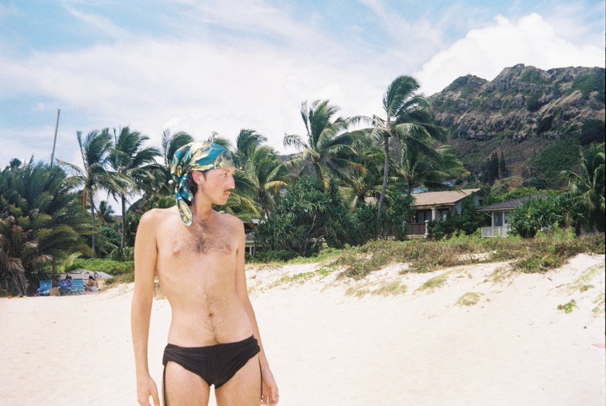 titosbandit's tweet photo. Summer Boy 🌬️🌴 https://t.co/DQCRTqZCu6