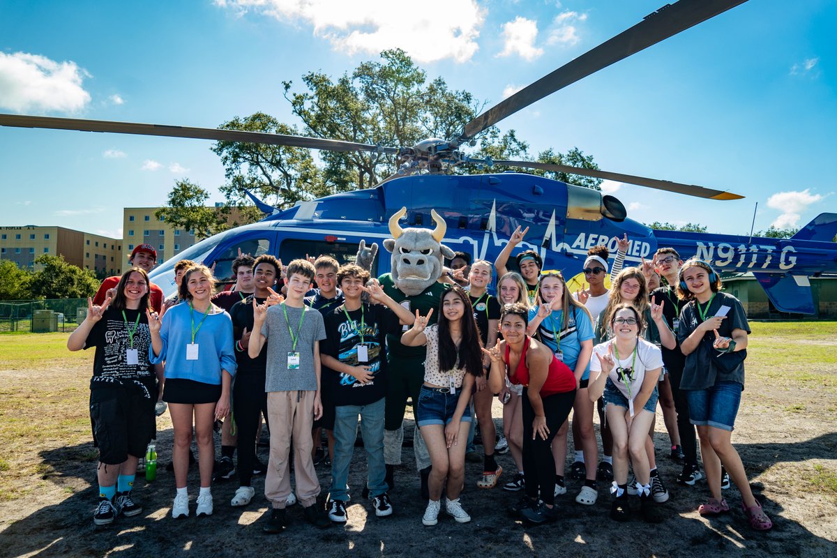USouthFlorida's tweet image. This summer, hundreds of elementary, middle, and high school students participated in summer camps hosted by #USF Youth Experiences.🤘☀️
From robotics and biomedical engineering to Disaster Camp survival training, students enjoyed a summer full of fun, learning, and exploration.…