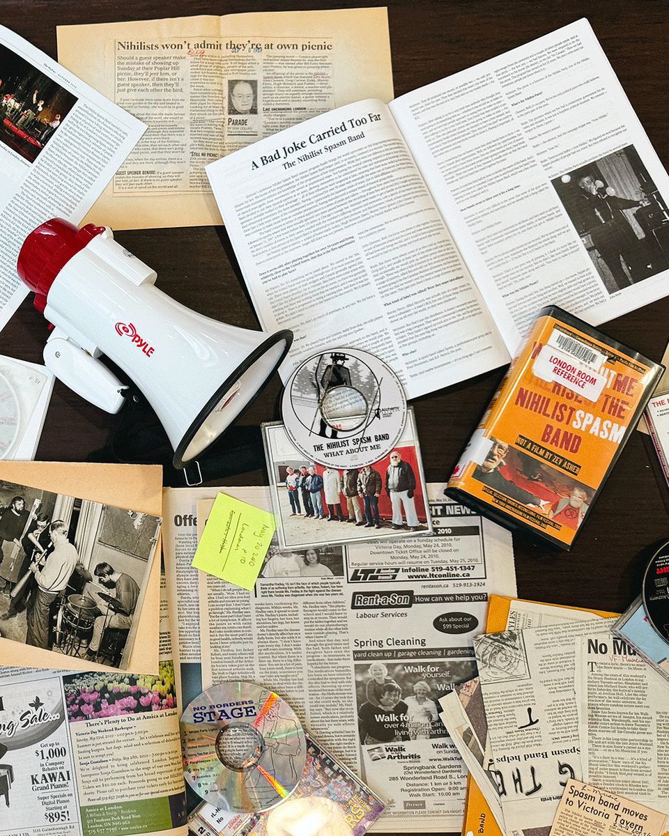 londonlibrary's tweet image. Remembering Bill Exley, vocalist of Nihilist Spasm Band, Malcolm Gladwell’s greatest influence, and a London legend. 🖤
Explore NSB memorabilia in the London Room at Central Library: buff.ly/vZpF5sM