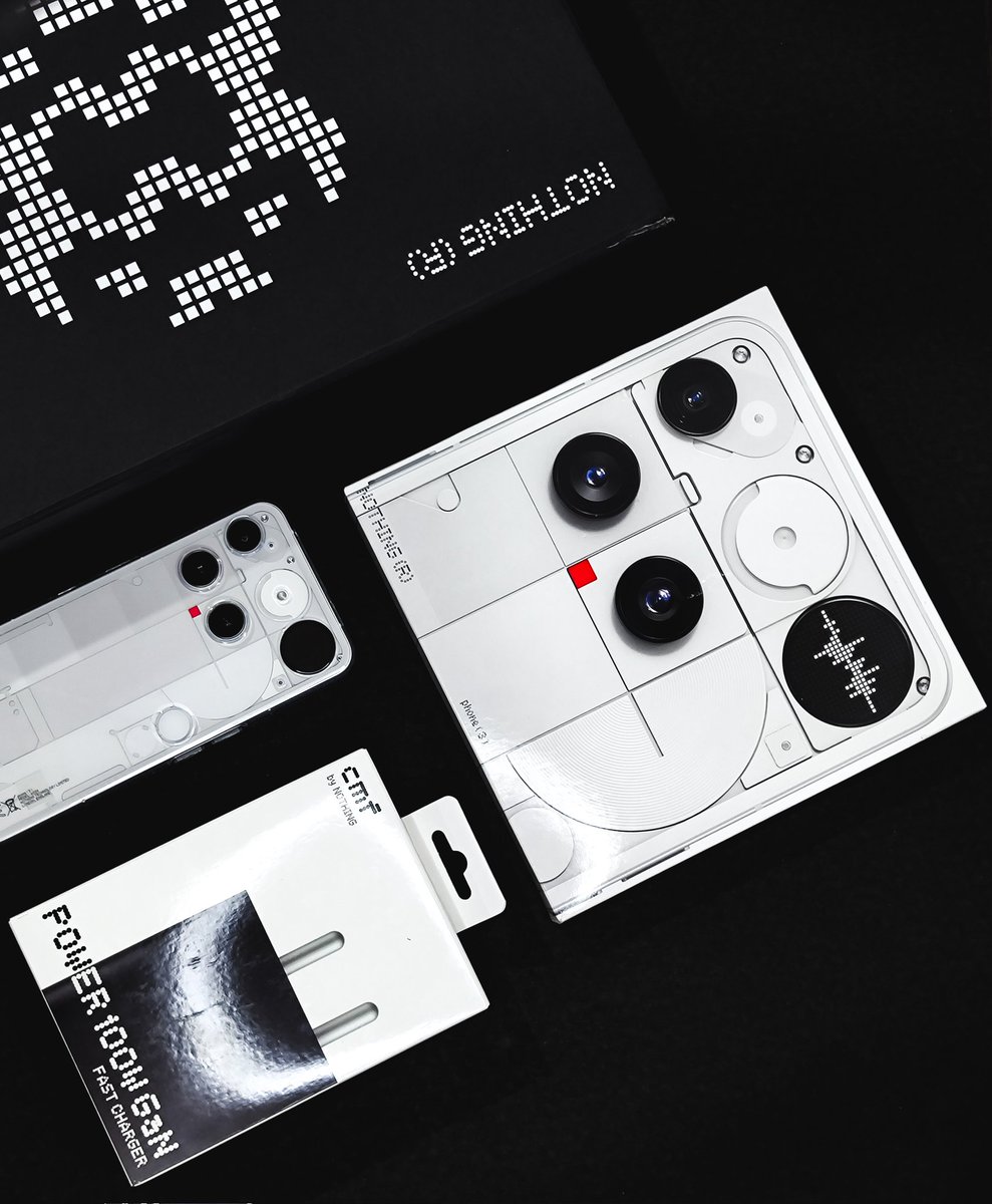 KuldeepXDas's tweet photo. The Bundle That Says It All~ Performance, Design, And Speed in One box.💢
Nothing (3) and CMF 100w GaN charger.🔥😍
#nothingphone3 #nothing #cmf 
#Unboxing #reviewunit #productphotography https://t.co/odj9hxMISN