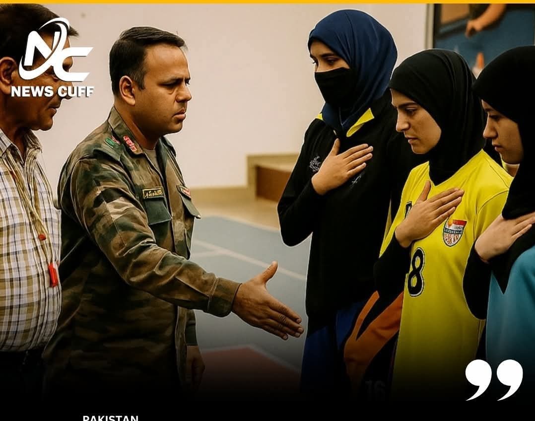 پاکستان کی خواتین کھلاڑیوں نے ایک مرتبہ پھر اپنے مذہبی اصولوں کی پاسداری کرتے ہوئے معروف بھارتی آرمی افسر کے ساتھ ہاتھ ملانے کی پیشکش سے انکار کر دیا۔اس فیصلے نے دنیا بھر میں اسلامی حجاب پردہ نامحرم حدود کے احترام کے اصولوں کی عکاسی کی،جہاں خواتین نے اپنی مذہبی شناخت کو ترجیح دی۔
