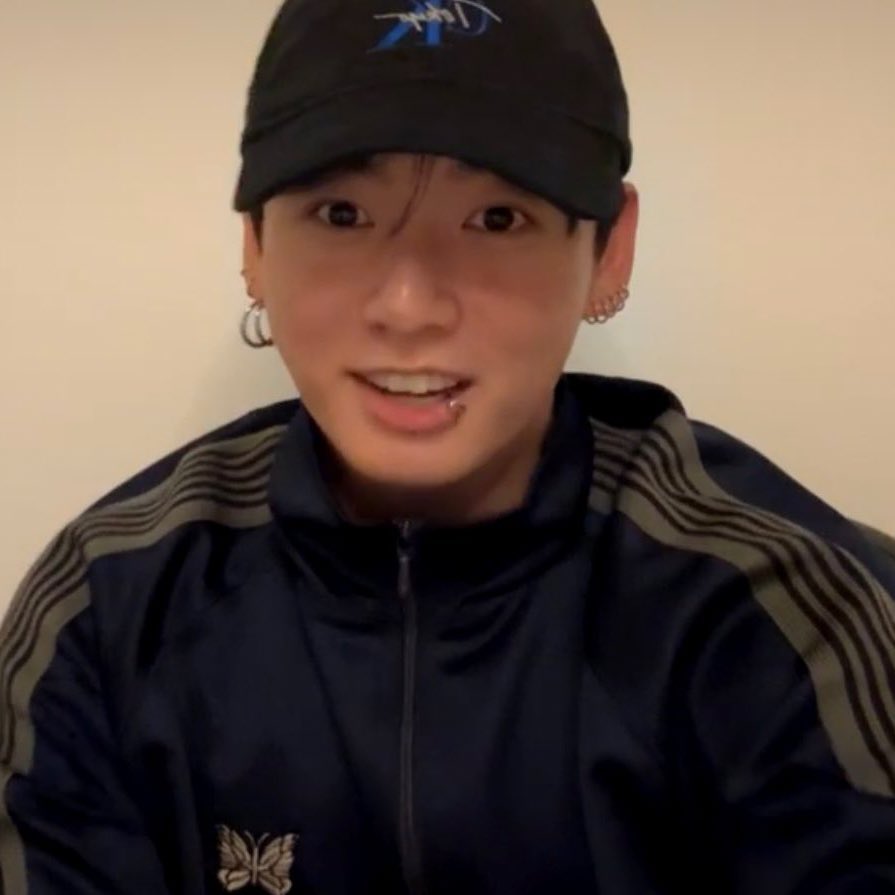 archivekukk's tweet image. IM CRYING😭