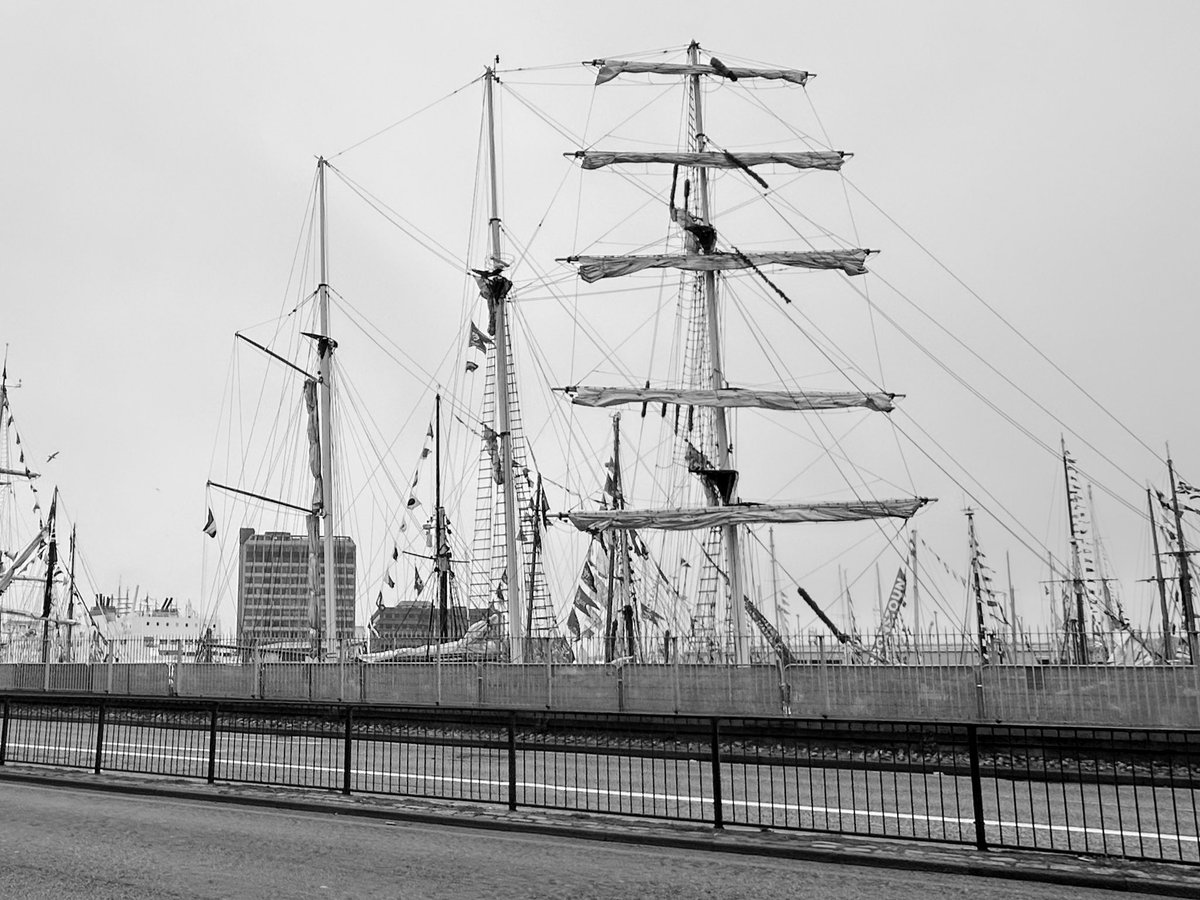 jmgillies's tweet image. Tall Ships Aberdeen: 1825 meets 2025.