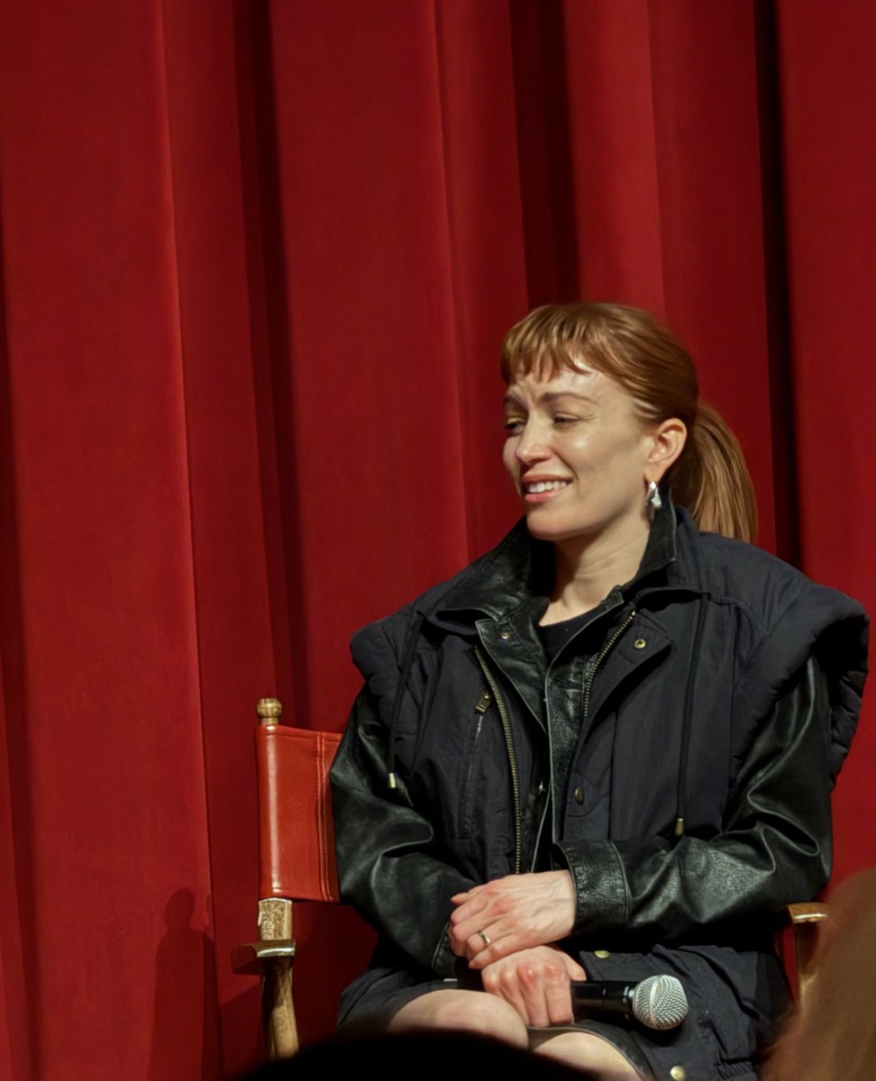 this photo is still funny to me idgaf darkest miriam night u will always be famous