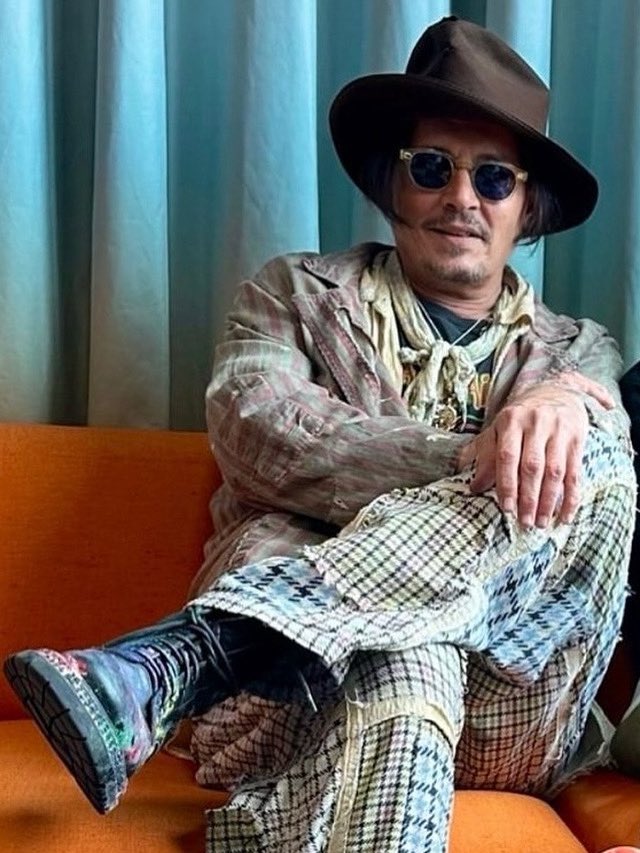 JohnnyHVDepp's tweet image. Good day #JohnnyDepp ❤️