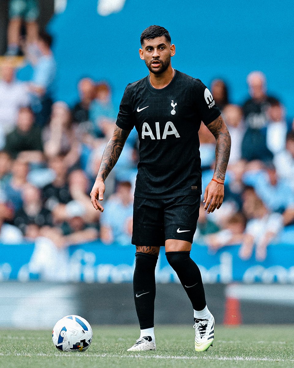 Spurs_MAS's tweet image. Memang kit warna hitam paling style😍

#SpursMY