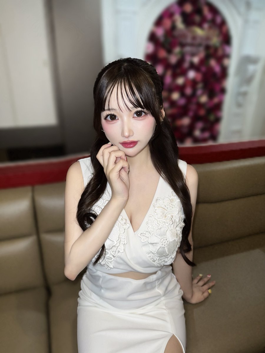 ドレスかわいい(*´꒳`*)︎💕︎