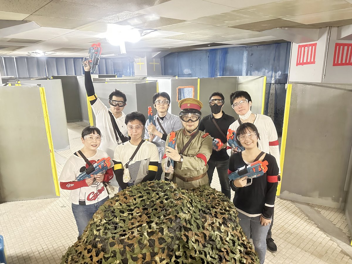 PhantomBul15669's tweet image. 本日は3組様の貸切＆[夜のPhantomサバゲー部]でした‼️
1組目のお客様は、いつも来ていただく方が、初心者様を連れてナーフでサバゲー🔫🔫
最後は経験者VS初心者様で、スタッフ[カツオ]もお誘い頂きました😊
2組目は、やはりご利用者様が初心者様を引き連れ、5名でサバゲー🔫🔫…