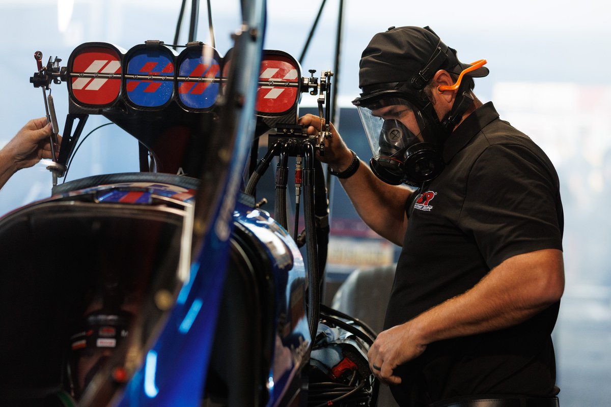 TonyStewart's tweet image. Doing things a little different at @pacificraceways this weekend for the @NHRA #NorthwestNats. One session under the lights is in the books, and today we hit the strip for THREE rounds of qualifying. Q2 fires up at 12:30 pm PDT. 🔥
@OfficialMOPAR
@Dodge | @tsrnitro | @Dodge…