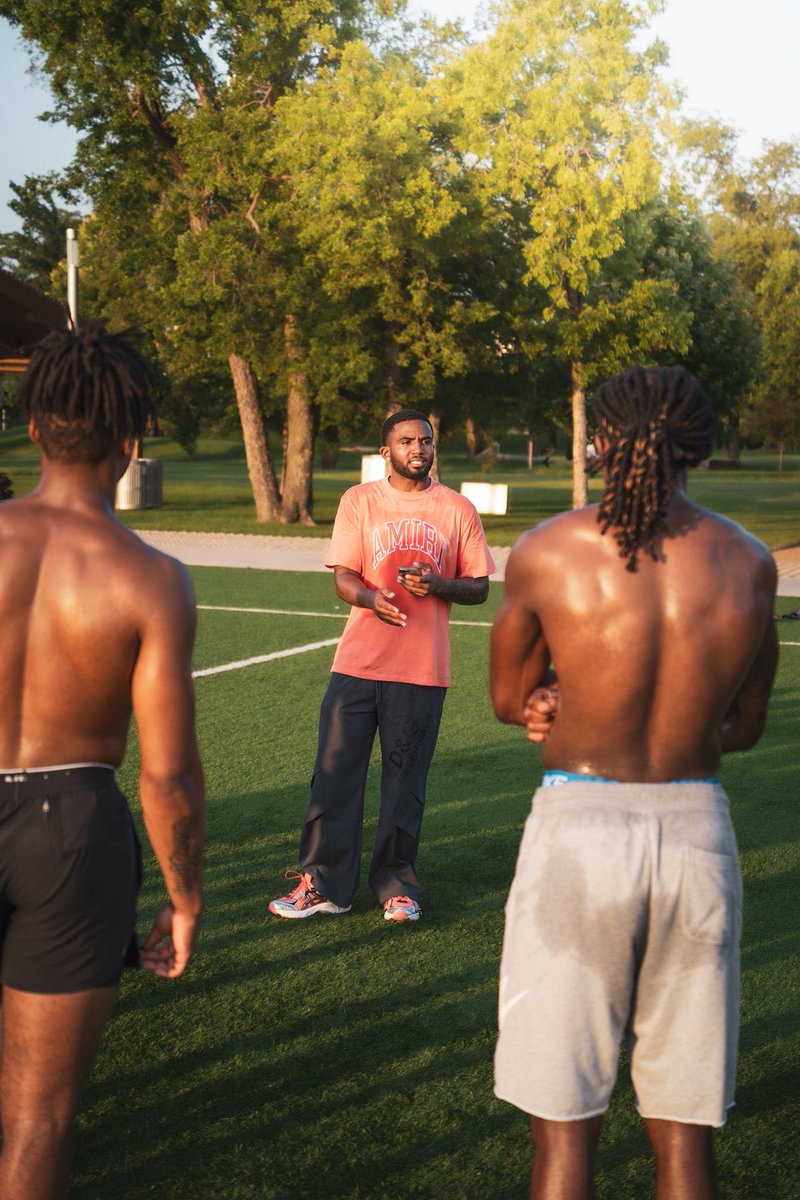 TheShaqMiller's tweet image. How someone handles success says a lot about them. Had to catch myself from praising me like I’m the reason I’m here. Oftentimes when we reach a level of success, we want to accredit those accomplishments to our own doing and glorify ourselves. We forget the One you prayed and…