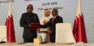 Le gouvernement congolais rêve d’une restauration de l’autorité de l’État en signant des accords dénués de sens ici et là, pour se convaincre de sa pertinence et, surtout gagner du temps face à son échec. Cette ribambelle d’accords, signés soit directement avec le Rwanda, soit