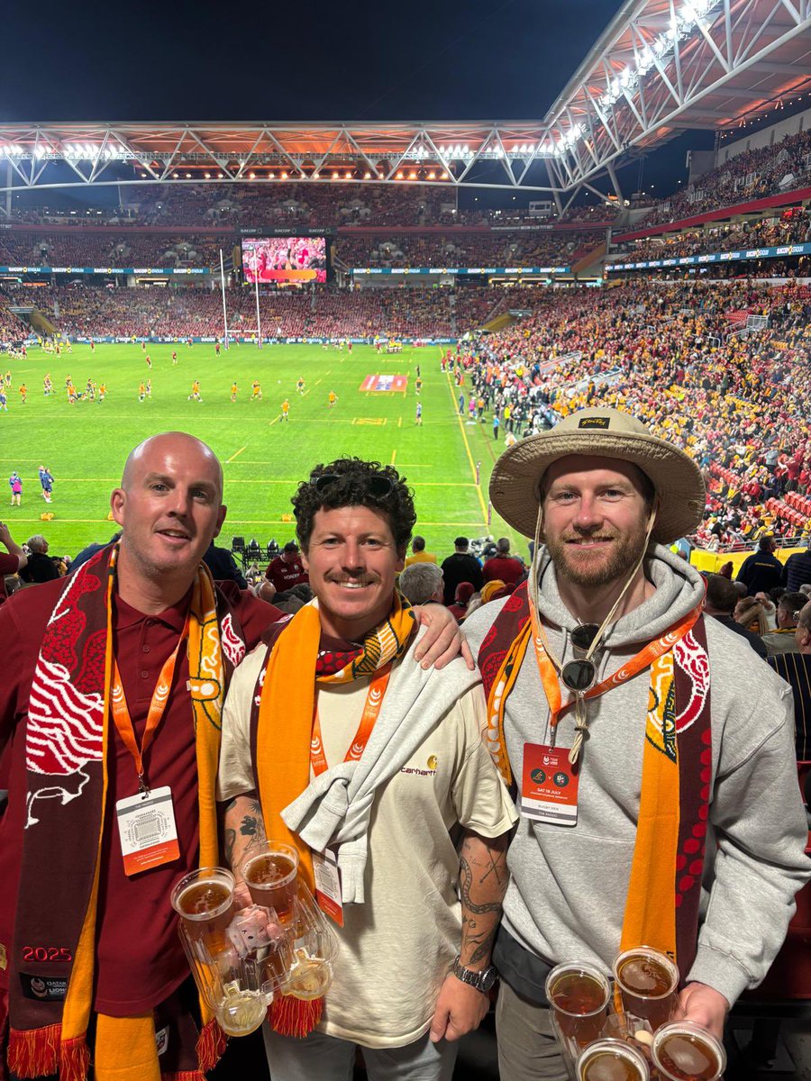 Great to see some familiar faces out in Oz supporting the British &amp; Irish Lions 🦁🔴⚫️