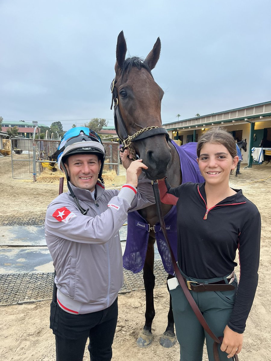 Ribbons 🎀 got all the attention this morning following her MSW win <a href="/DelMarRacing/">Del Mar Racetrack</a> under <a href="/MircoDemuro1/">Mirco Demuroミルコ デムーロ</a> . Congrats again to Sondereker Racing !