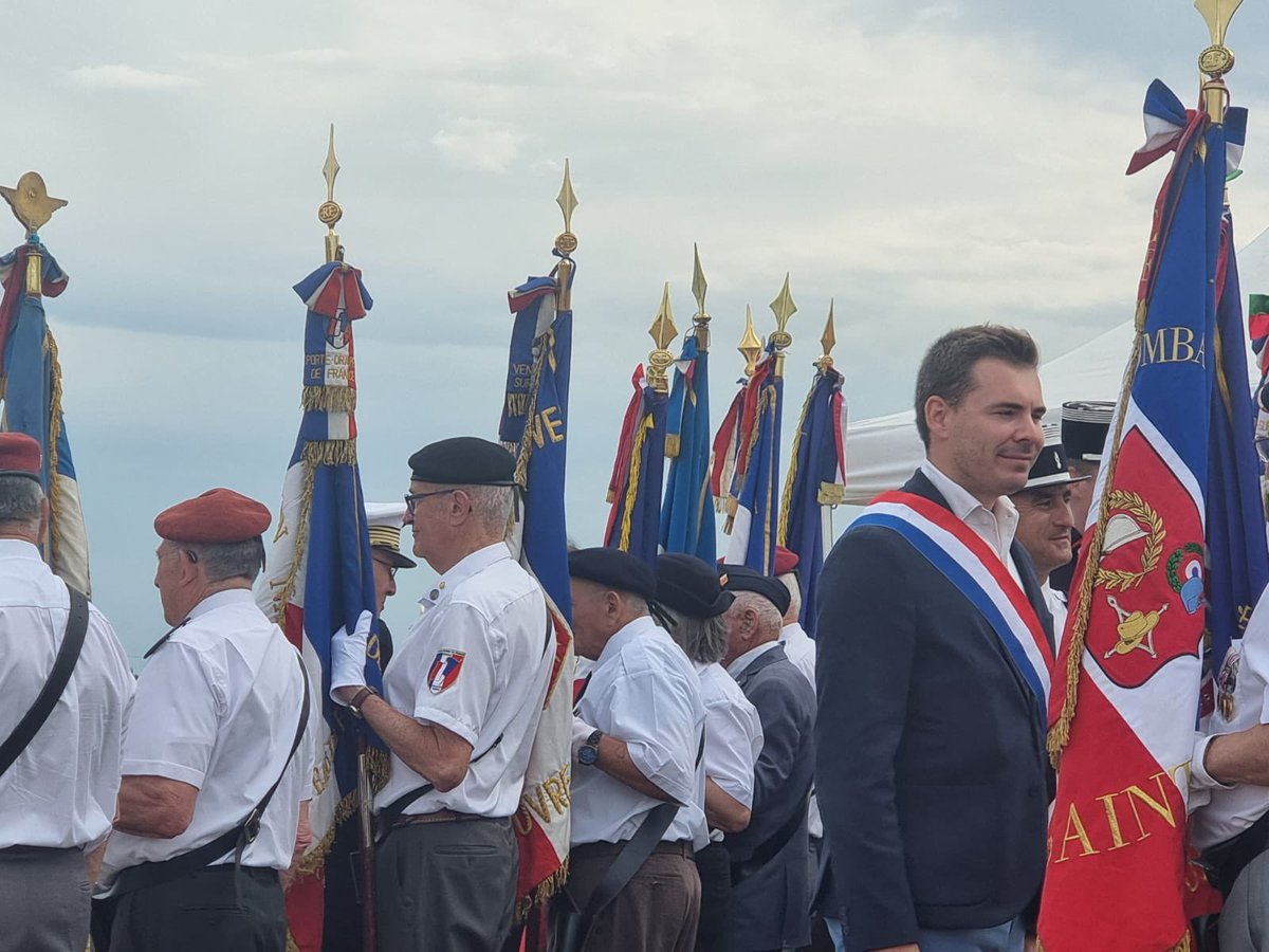 jordan_guitton's tweet image. 📍J'étais ce matin à Vendeuvre-sur-Barse pour inaugurer la stèle en hommage au capitaine Cyrille Laurent décédé en 1989. ✂️
🫡 Il a fait preuve de courage pour épargner les habitants de la commune. Je tiens à remercier la famille du défunt pour leur témoignage émouvant. 🙏…