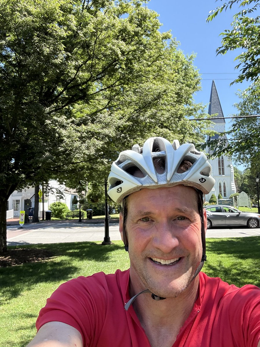 jahimes's tweet image. 77 degrees, 0 humidity, cloudless skies. 

Paradise.