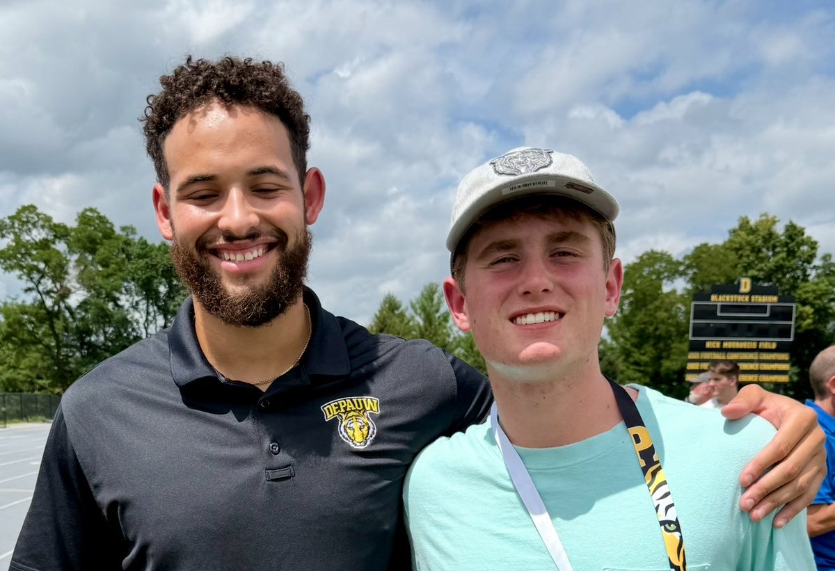 TrevorFaughnder's tweet image. Thank you to @qbdietz, @MasonEspinosa1, @ScottSrnka and @CoachDarden_ for another great visit to @DePauwTigersFB ! Enjoyed learning more about the program and team culture from both the coaches and players perspectives. Thankful my Grandma could make the tour this time.…