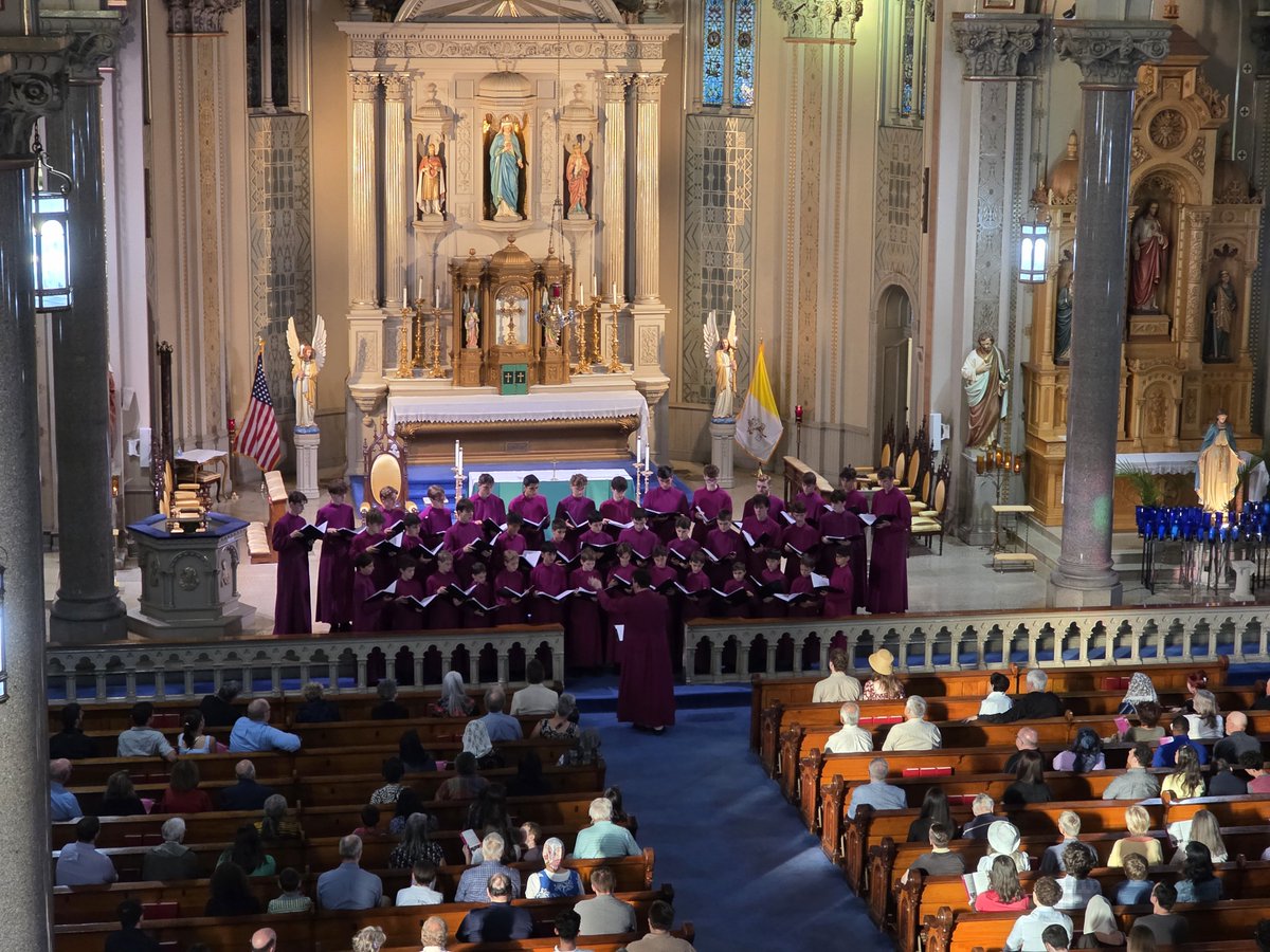 AlexanderBegin's tweet image. Thanks to everyone who attended Friday's concert by the @OratorySchola. Amazingly talented boys, and great fellowship afterwards at the reception. We'll work on getting them to return in the future.