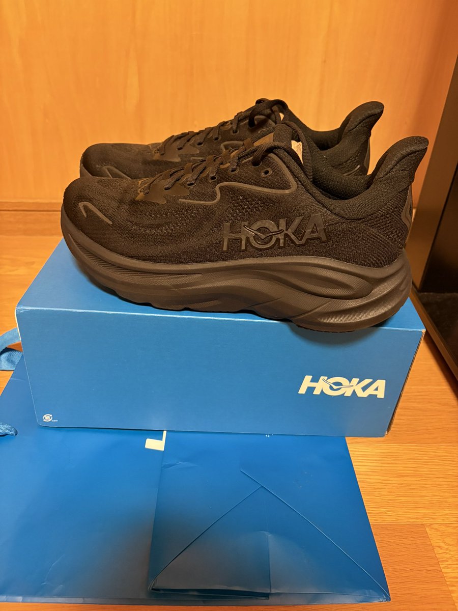 sys_zero's tweet image. フィット感と軽量感がやばすぎて買ってしまった