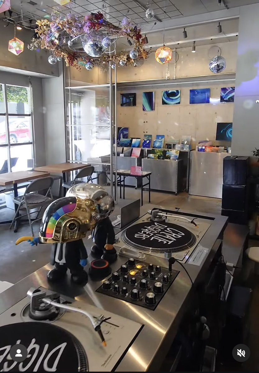 gou121's tweet image. 本日7/20(日)は藤沢の大好きなカフェTHE REFにて DJさせて頂きます。店内で落ち着ける様な選曲予定ですので、良かったらお茶しにふらっといらして下さい。