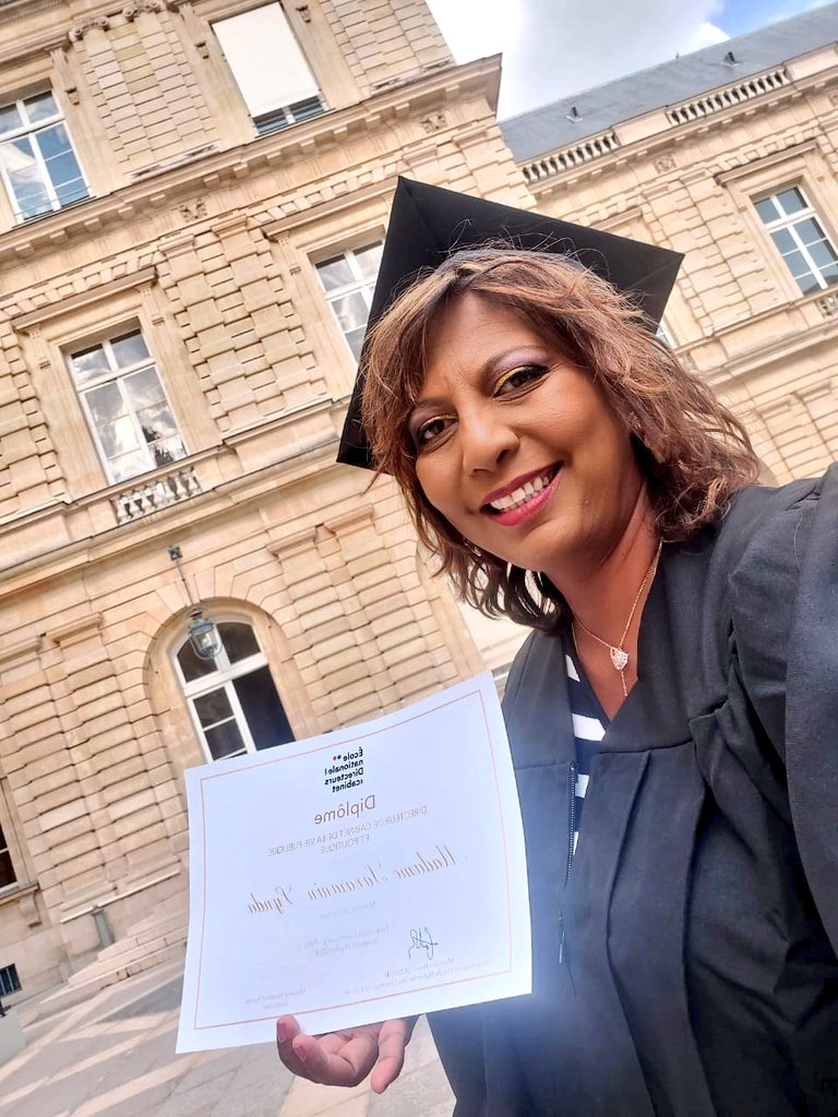 Lynda_Savaranin's tweet image. 19 Juillet 2024 #Diplômée de l&apos;École de #Directeur de cabinet #ENDC au @Senat 🤩 1moment inoubliable de #réussite pour moi venant de #SaintAndré #LaRéunion #Outremer 🥰