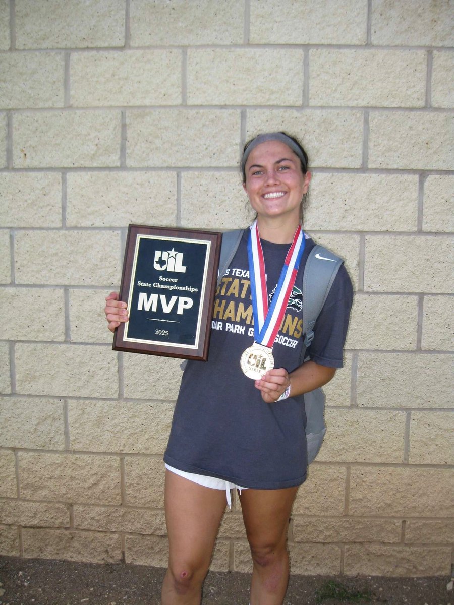 Congrats to incoming 🐻 Meredith Koltz for being named a United Soccer Coaches 
All-American Scholar! <a href="/MeredithKoltz/">Meredith</a>