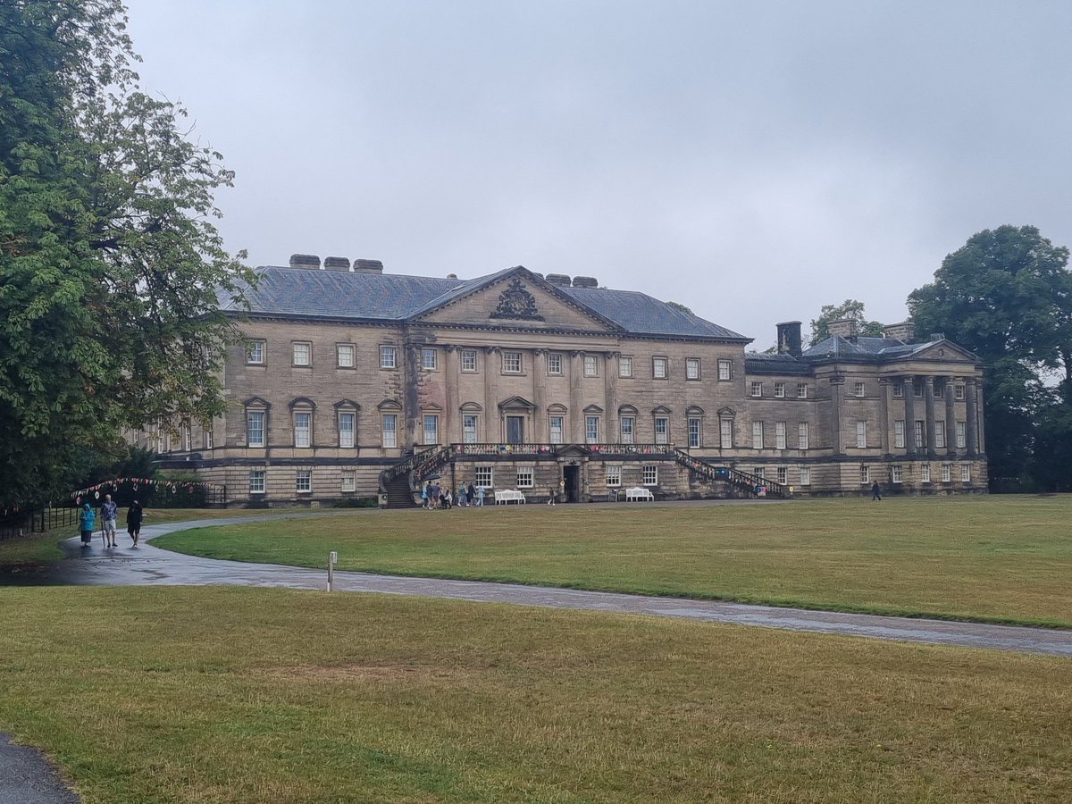 scouse_mouse_20's tweet image. Wakefield today to visit a lovely National Trust property. Nostell Priory is absolutely fabulous. Too wet to fully explore the grounds, but the kitchen garden was well maintained. Then over to the Cathedral. A great building with lovely stained glass windows