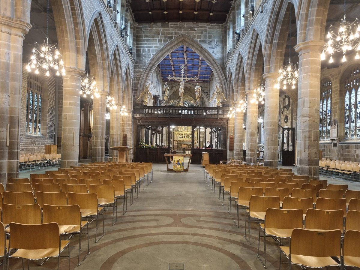 scouse_mouse_20's tweet image. Wakefield today to visit a lovely National Trust property. Nostell Priory is absolutely fabulous. Too wet to fully explore the grounds, but the kitchen garden was well maintained. Then over to the Cathedral. A great building with lovely stained glass windows