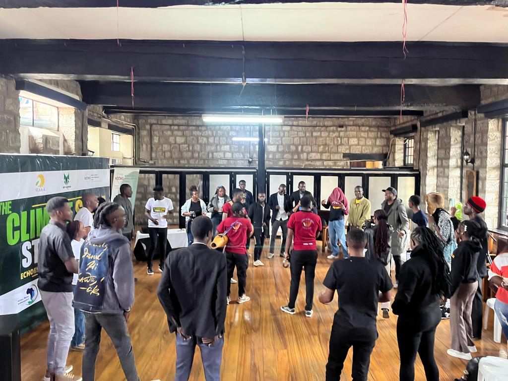 k_iuesa's tweet image. The echoes from the front line communities .
The creativity in youths during #theclimatestage did not only translate advocacy to action but also provide a plartfom for grassroot youths to collaborate .
Indeed, youth-led climate action is alive and thriving.
@kiolijohn