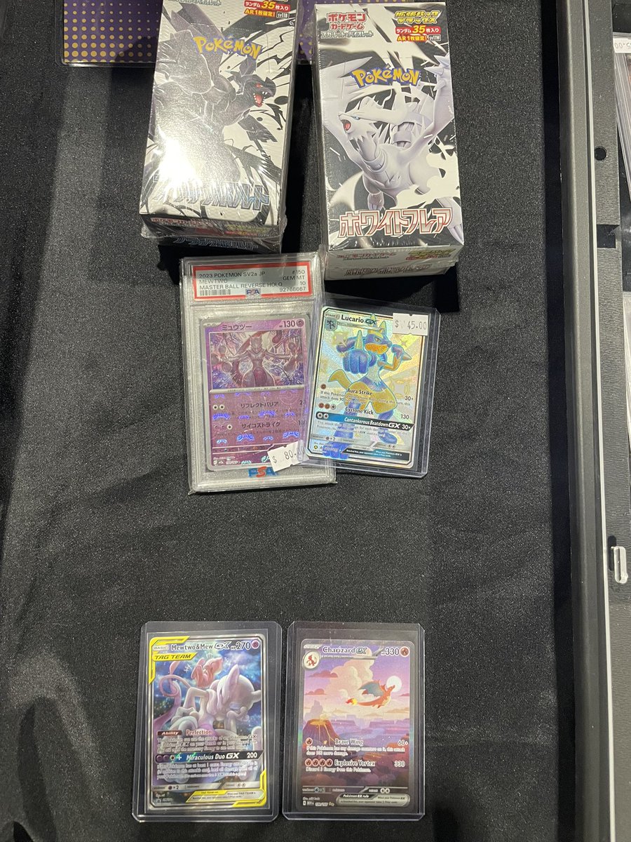 CouyonCollect's tweet image. 1st deal of the day from a returning customer - He then proceeded to pull the Reshiram SAR 😈🤯