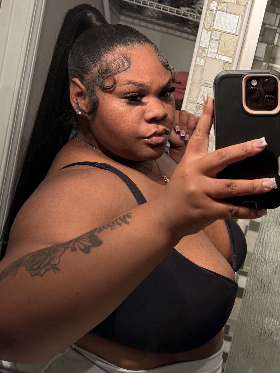 Kaybaddieeee's tweet photo. I loveeeee the straight ponyyyy😩😩😍😍! https://t.co/NV2wUTPu0L