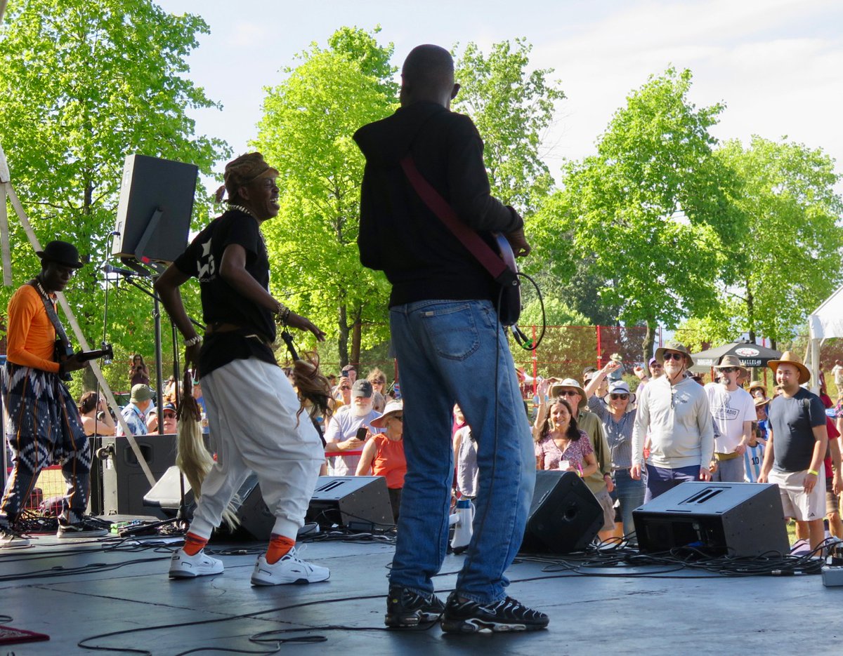 Bamba Wassoulou Groove from Mali totally got the crowd dancing on day one of this year's #VancouverFolkFest!