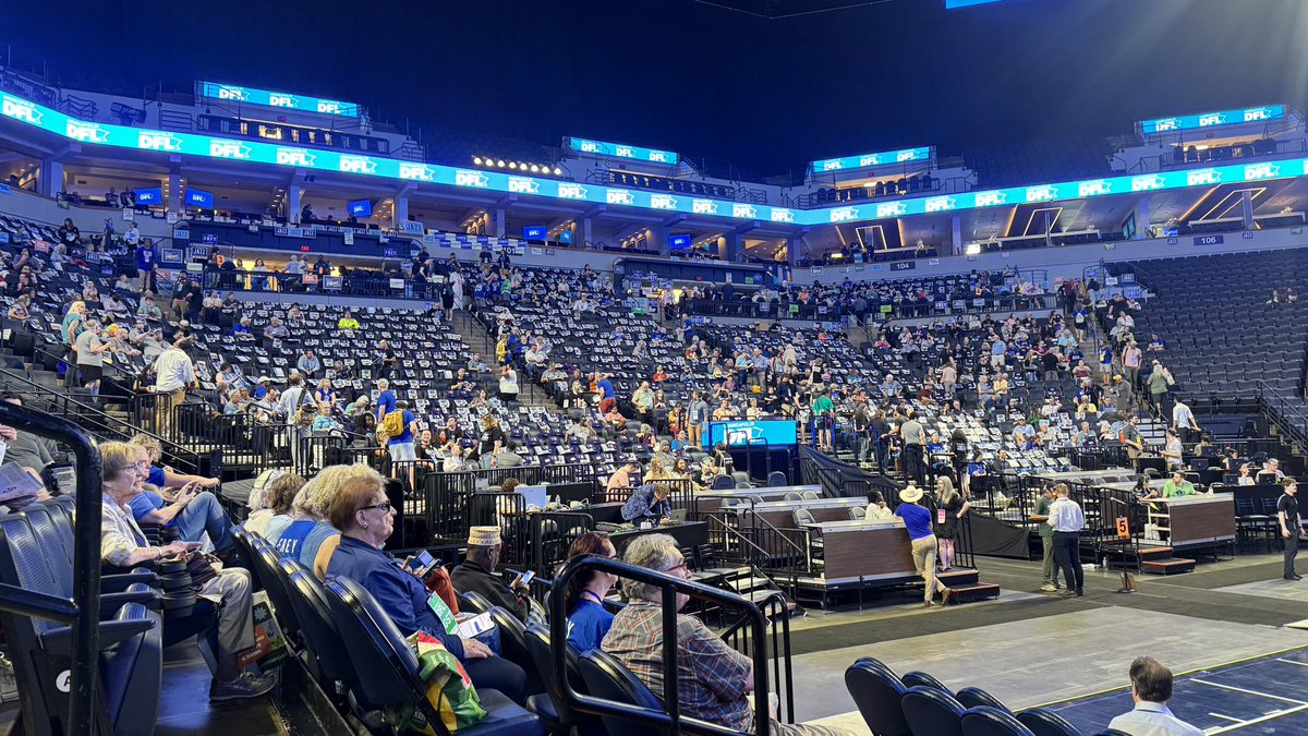 CeriEverett's tweet image. Visiting the Minneapolis City Convention today. Good luck to all our DFL candidates!