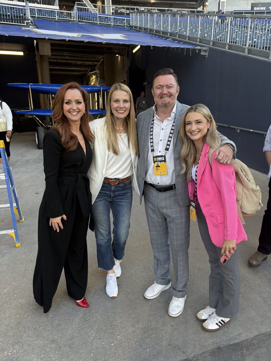 Chris Edwards (@cedwardstsn) on Twitter photo Fairly confident I won the prize for
โBest PictureMatesโ at last nightโs #FNF game in Winnipeg.
Three exceptional talents whom Iโve had the pleasure to call colleagues
<a href="/KateBeirness/">Kate Beirness</a> <a href="/saraorlesky/">Sara Orlesky</a> <a href="/britdort/">Brit Dort</a> Fairly confident I won the prize for
โBest PictureMatesโ at last nightโs #FNF game in Winnipeg.
Three exceptional talents whom Iโve had the pleasure to call colleagues
<a href="/KateBeirness/">Kate Beirness</a> <a href="/saraorlesky/">Sara Orlesky</a> <a href="/britdort/">Brit Dort</a>