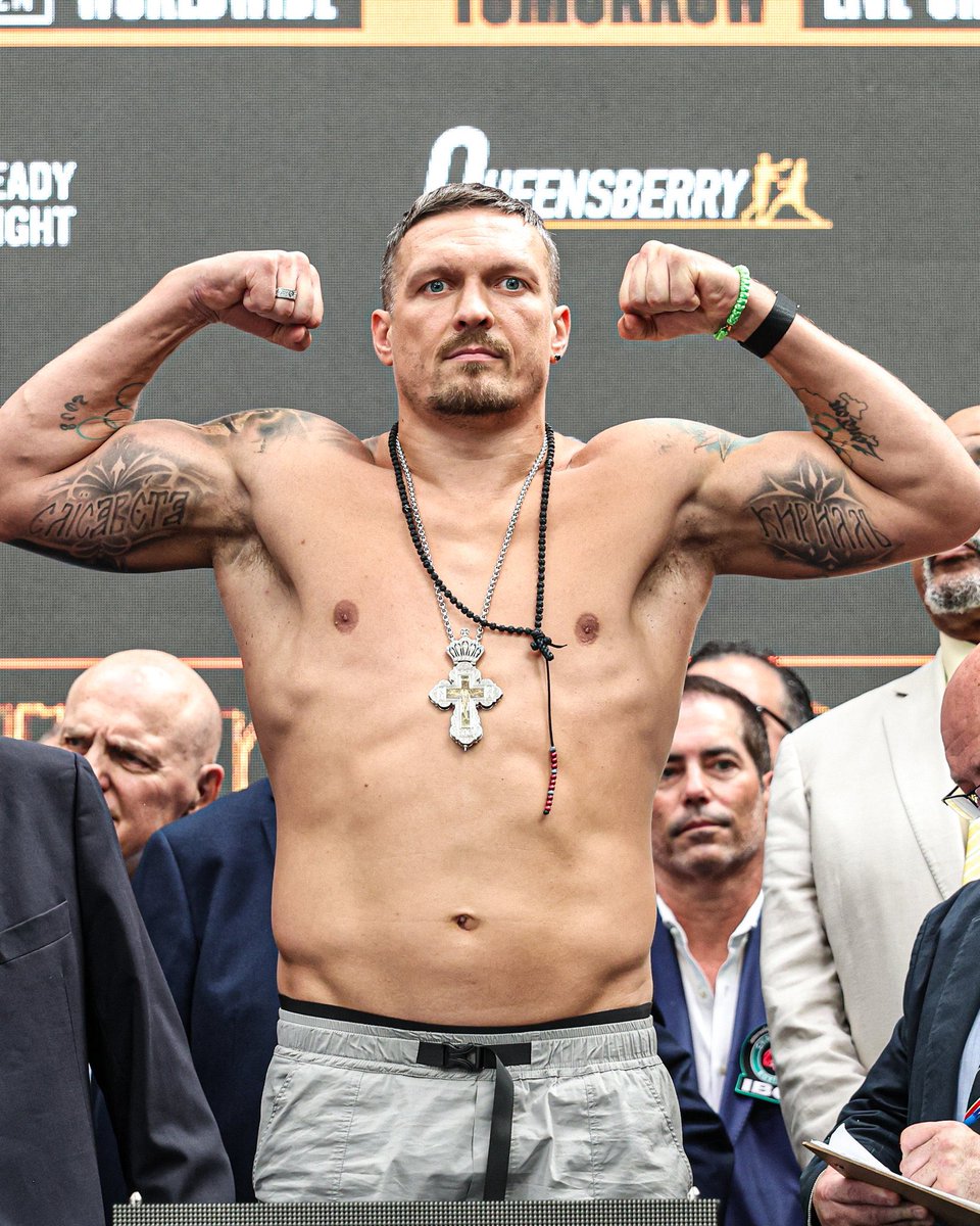 SimBoxx (@simboxx1) on Twitter photo 🥊
Team USYK Check In 🇺🇦 🫡
If you’re backing <a href="/usykaa/">Oleksandr Usyk</a> to WIN tonight let us know‼️
State your case below for why Oleksandr Usyk will be UNDISPUTED heavyweight champion ⬇️
#UsykDubois2
#SimBoxx 🥊
Team USYK Check In 🇺🇦 🫡
If you’re backing <a href="/usykaa/">Oleksandr Usyk</a> to WIN tonight let us know‼️
State your case below for why Oleksandr Usyk will be UNDISPUTED heavyweight champion ⬇️
#UsykDubois2
#SimBoxx