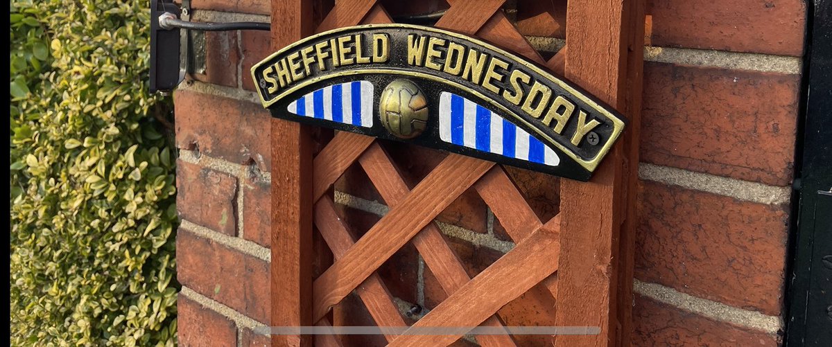 SignsFootball's tweet image. Last one of these for a while 

If anyone wants it they can have it for £30 plus postage. 

Please share 
#swfc