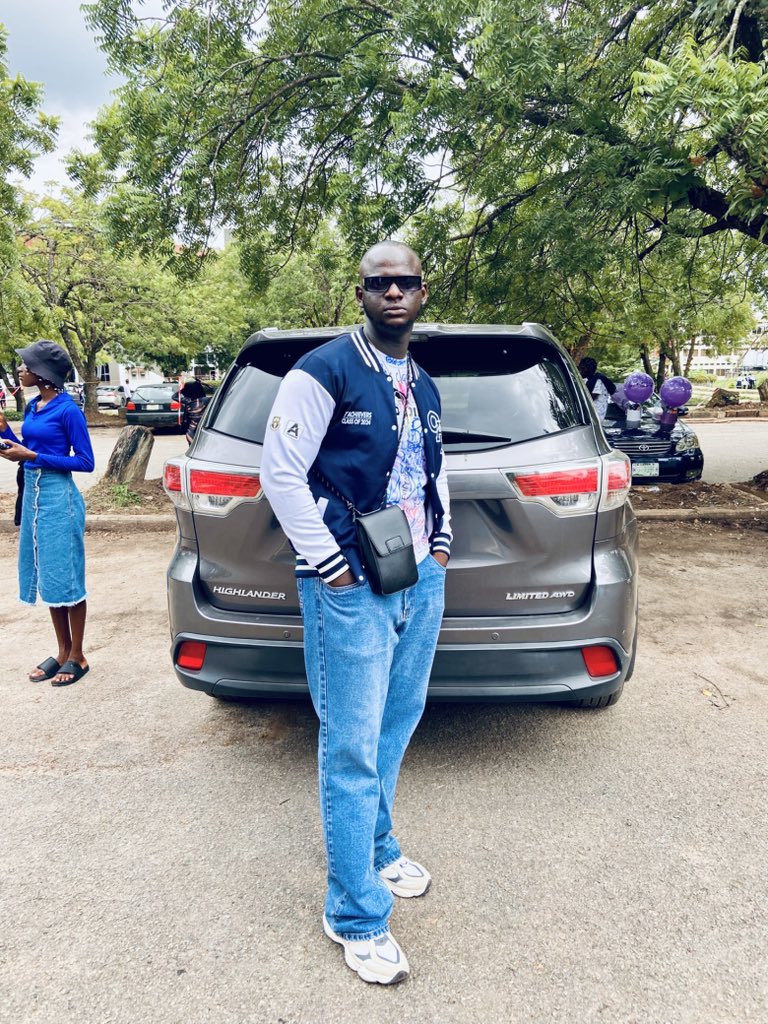 OnabanjoAdeolu1's tweet image. This user is signing out today 

B.Sc Accounting in the bag