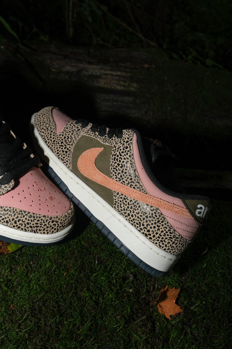 Available now online : hit the link to purchase the 
Nike SB Dunk Low Pro QS
X Arts and Rec

unheardofbrand.com/collections/fr…