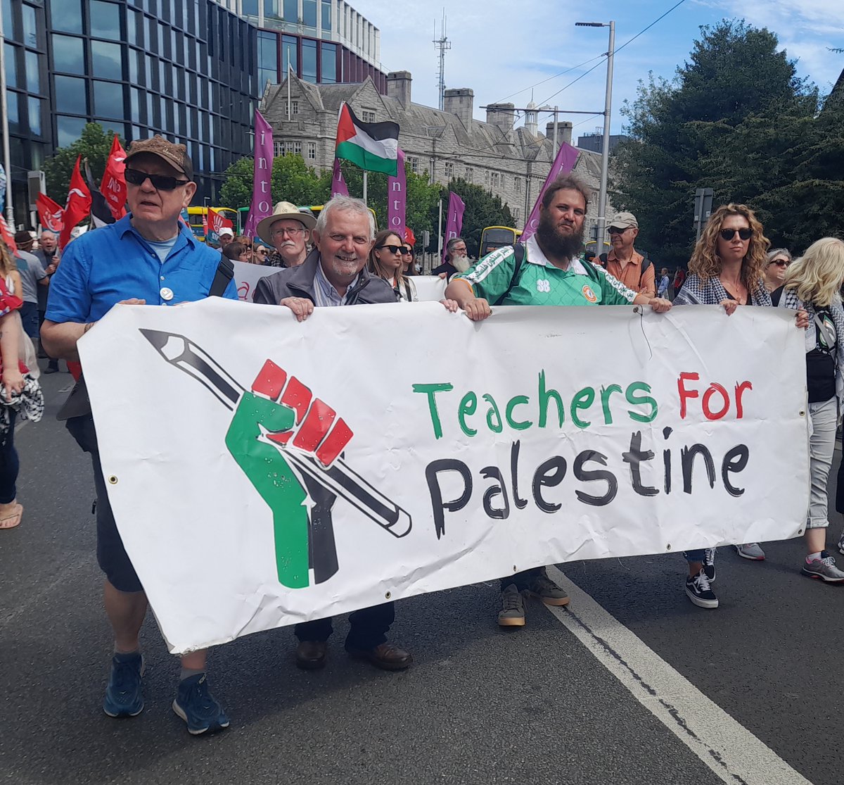 Centre for Global Ed (@cgebelfast) on Twitter photo 21 months into Israel's genocide in Gaza and the Irish people continue to march in their thousands demanding a #CeasefireNow and justice for Palestinians. No trade with apartheid Israel. <a href="/ipsc48/">IPSC</a> 21 months into Israel's genocide in Gaza and the Irish people continue to march in their thousands demanding a #CeasefireNow and justice for Palestinians. No trade with apartheid Israel. <a href="/ipsc48/">IPSC</a>