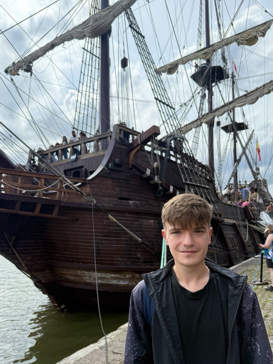 char1iewatts's tweet image. I like big boats and I cannot lie