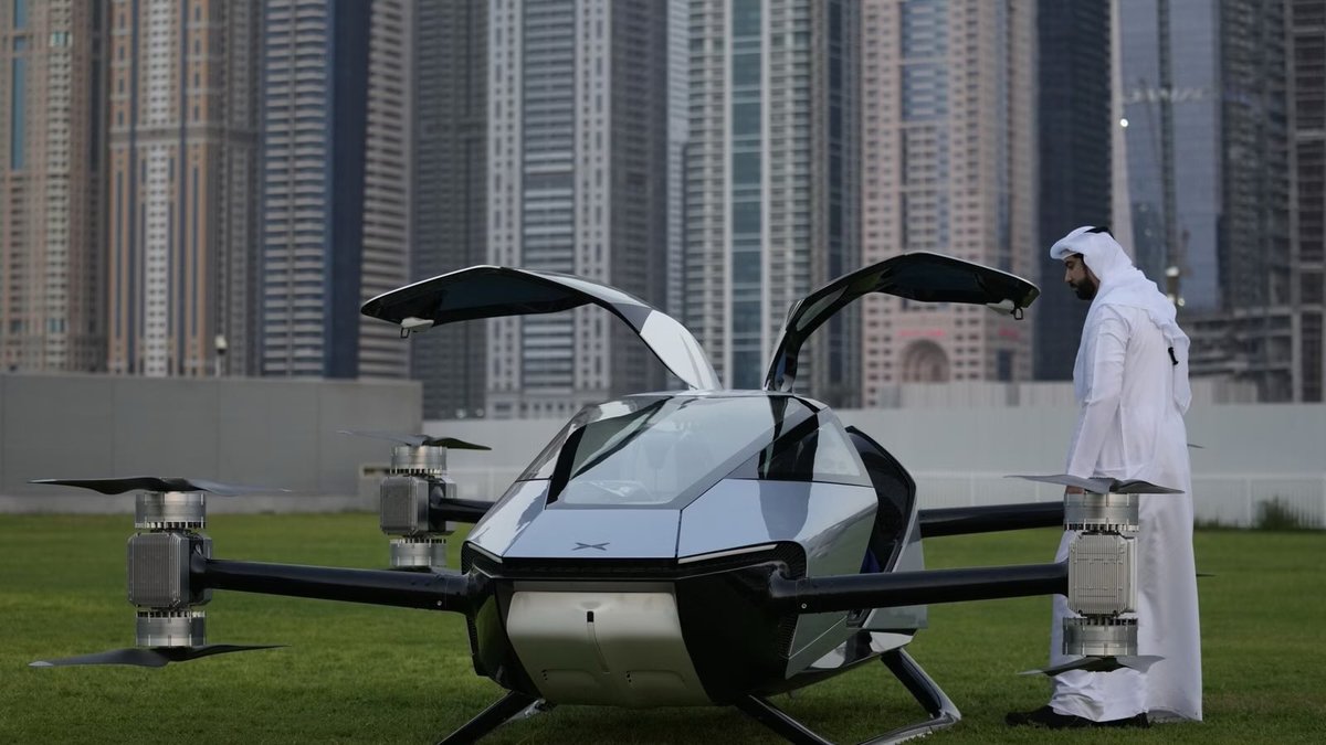 BRICSinfo's tweet photo. China to sell flying taxis to BRICS members Russia &amp; UAE by 2027. https://t.co/zbtuiOS6iZ