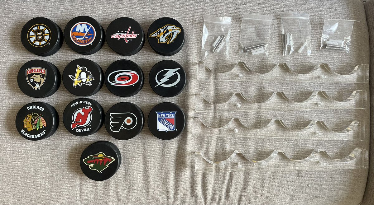tiguts's tweet image. Sports room upgrade in process ahead of the upcoming start to the 2025/2026 NHL season. 13 arenas visited, 19 to go.

All games are logged on my @ACMomento profile, including pictures and highlights. Can’t wait to add to it in the coming months.

cc: @NHL @PopChartLab

🏒🏒🏒🏒🏒
