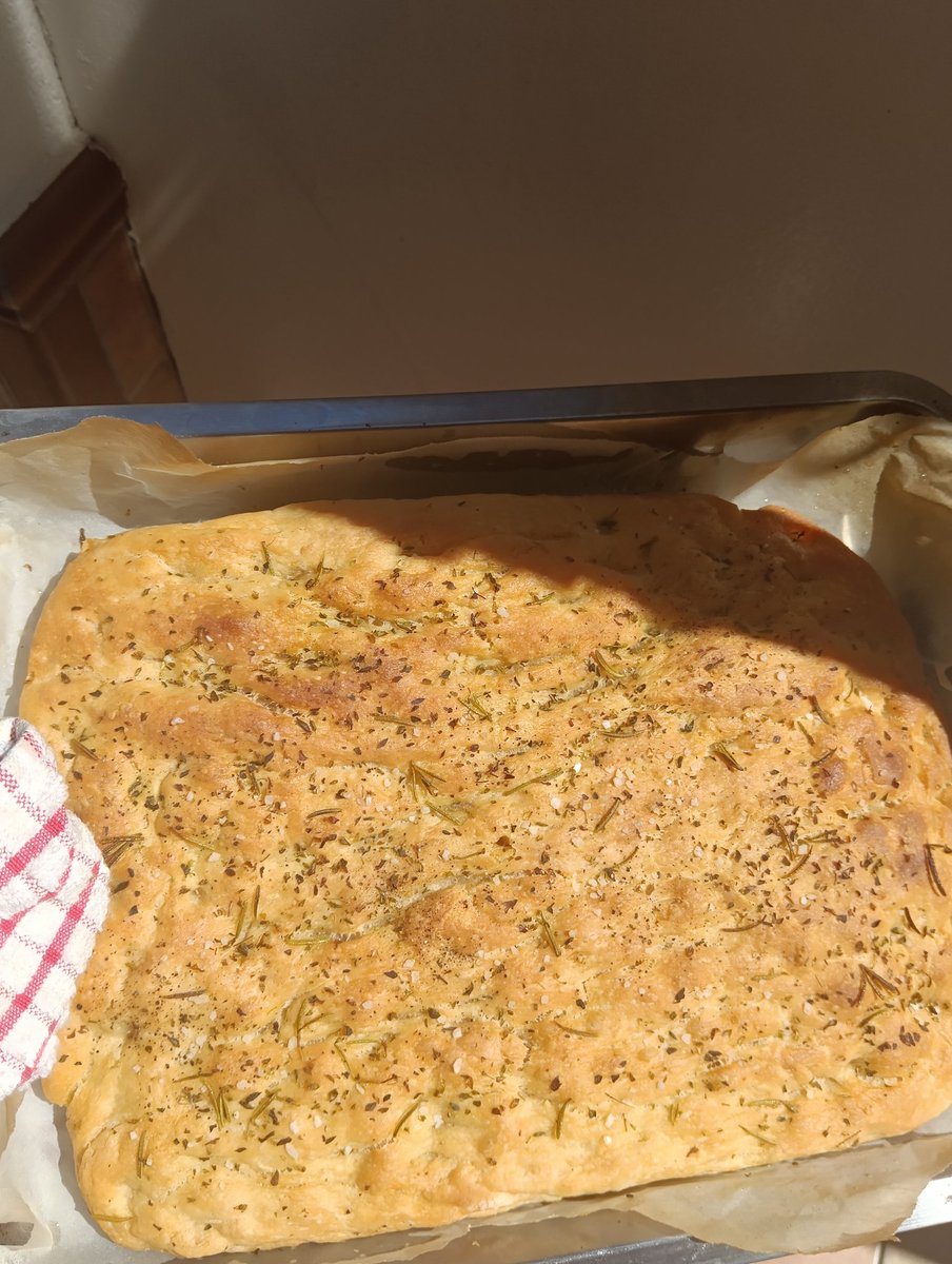 Mariokabe_'s tweet image. focaccia