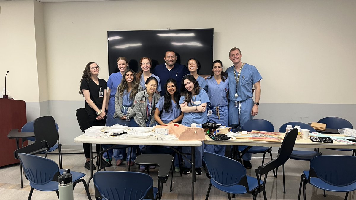 Passing down the skills to the next generation. Love my job 
⁦<a href="/JamaicaHospital/">Jamaica Hospital</a>⁩ ⁦<a href="/WCMSurgery/">Weill Cornell Medicine Surgery</a>⁩