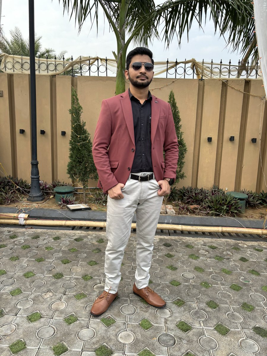 Heartbreaking news from AIIMS #Patna: Dr. Jadabendra Sahoo, a promising 1st-year PG student in the Gynaecology department, has tragically taken his own life. 

India has lost a brilliant doctor. ."

"When will this stop?"
#MedTwitter